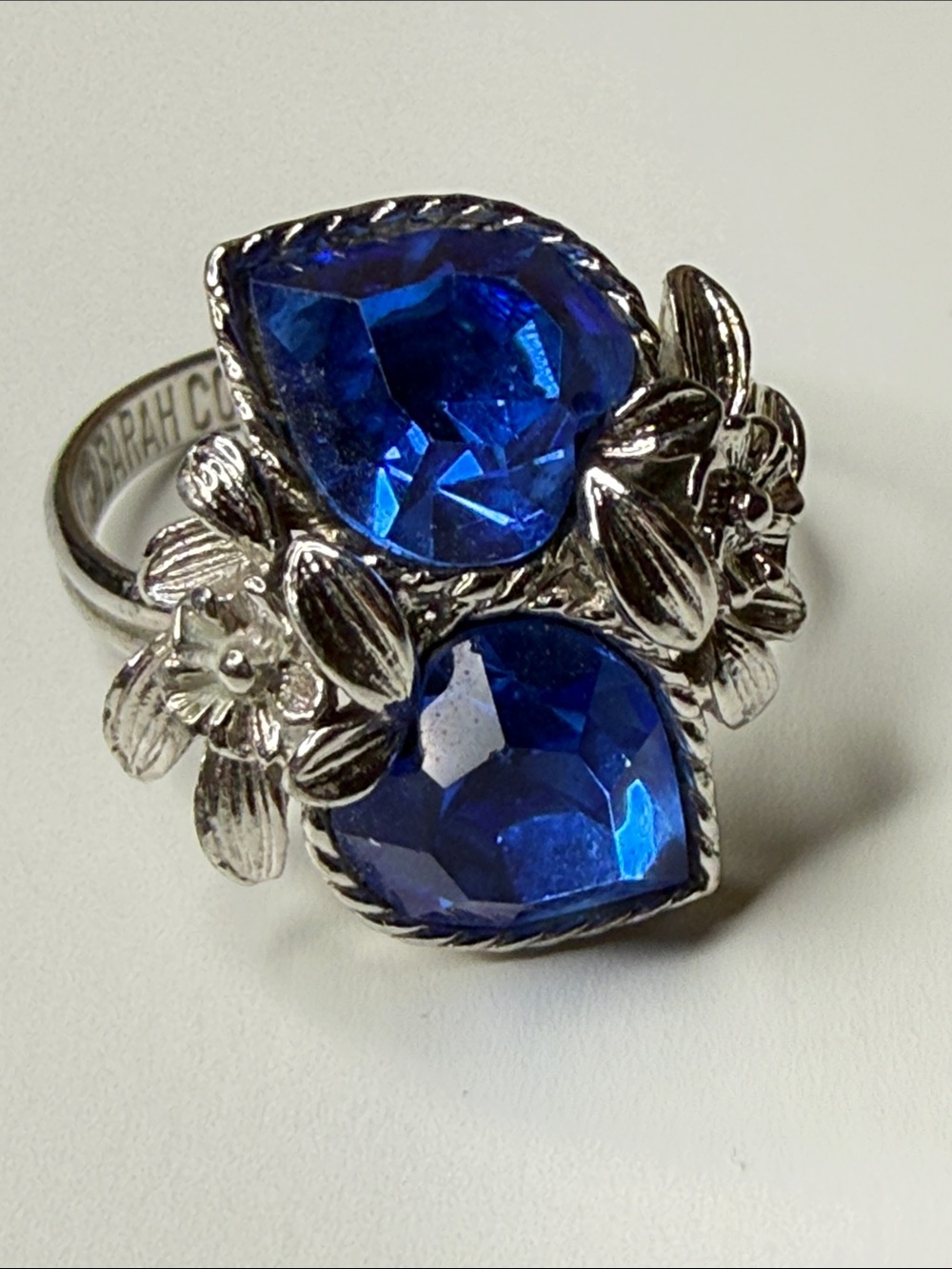 Sarah Coventry Silver tone Floral Ring  Deep Blue Teardrop heart rhinestones